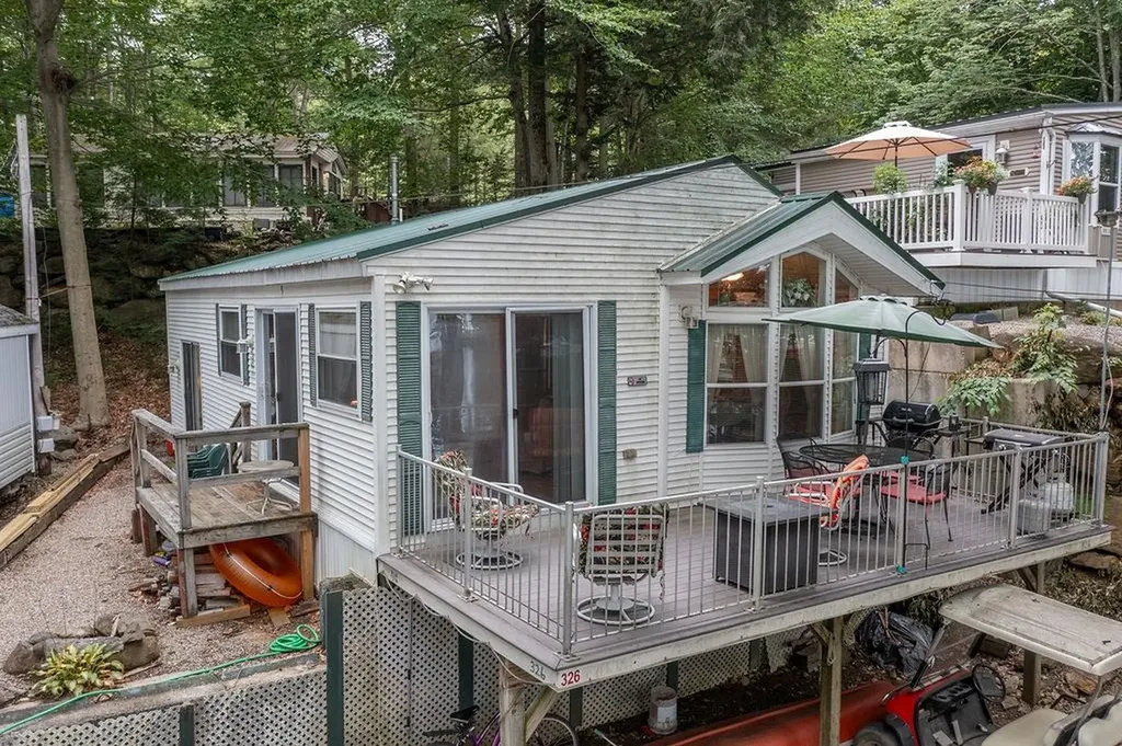 99 Four Rod Road Rochester NH 03867