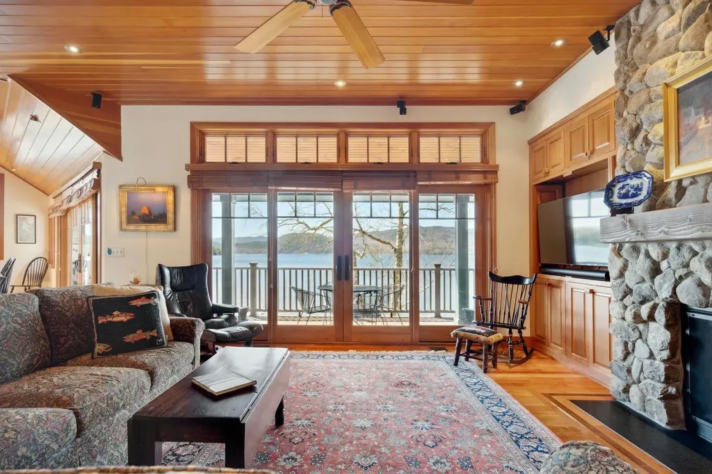 1351 Mayhew Turnpike Bridgewater NH 03222