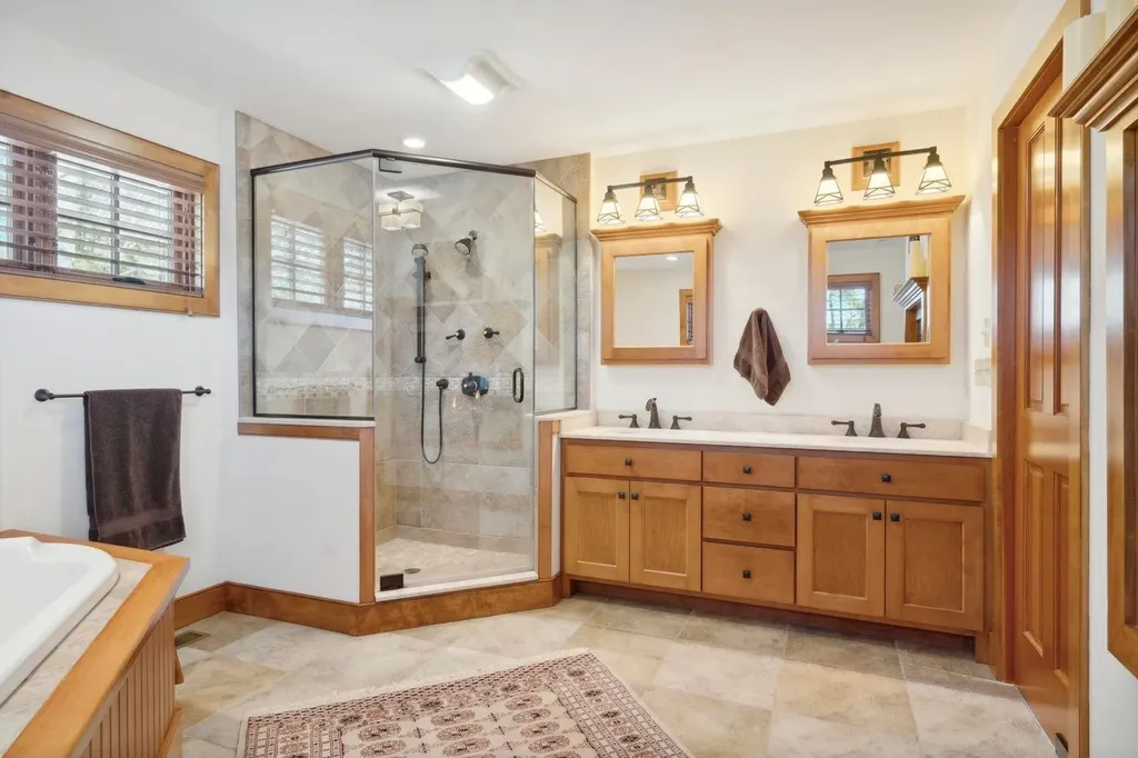 1351 Mayhew Turnpike Bridgewater NH 03222