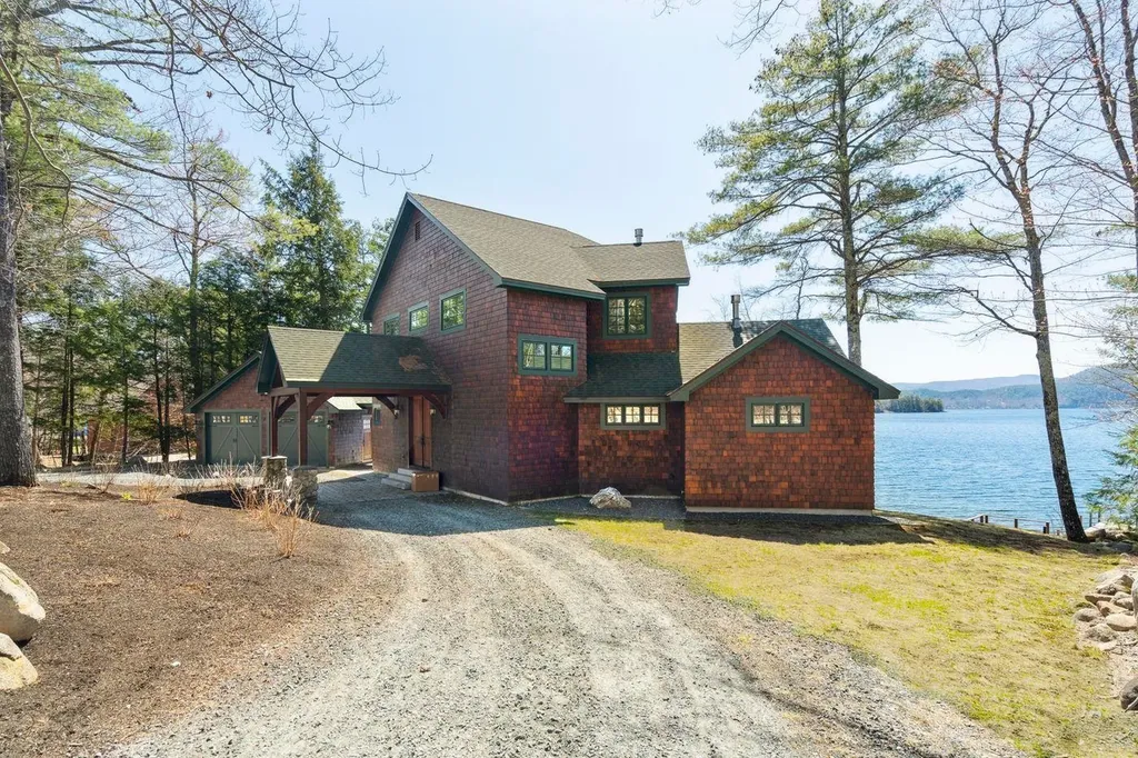 1351 Mayhew Turnpike Bridgewater NH 03222