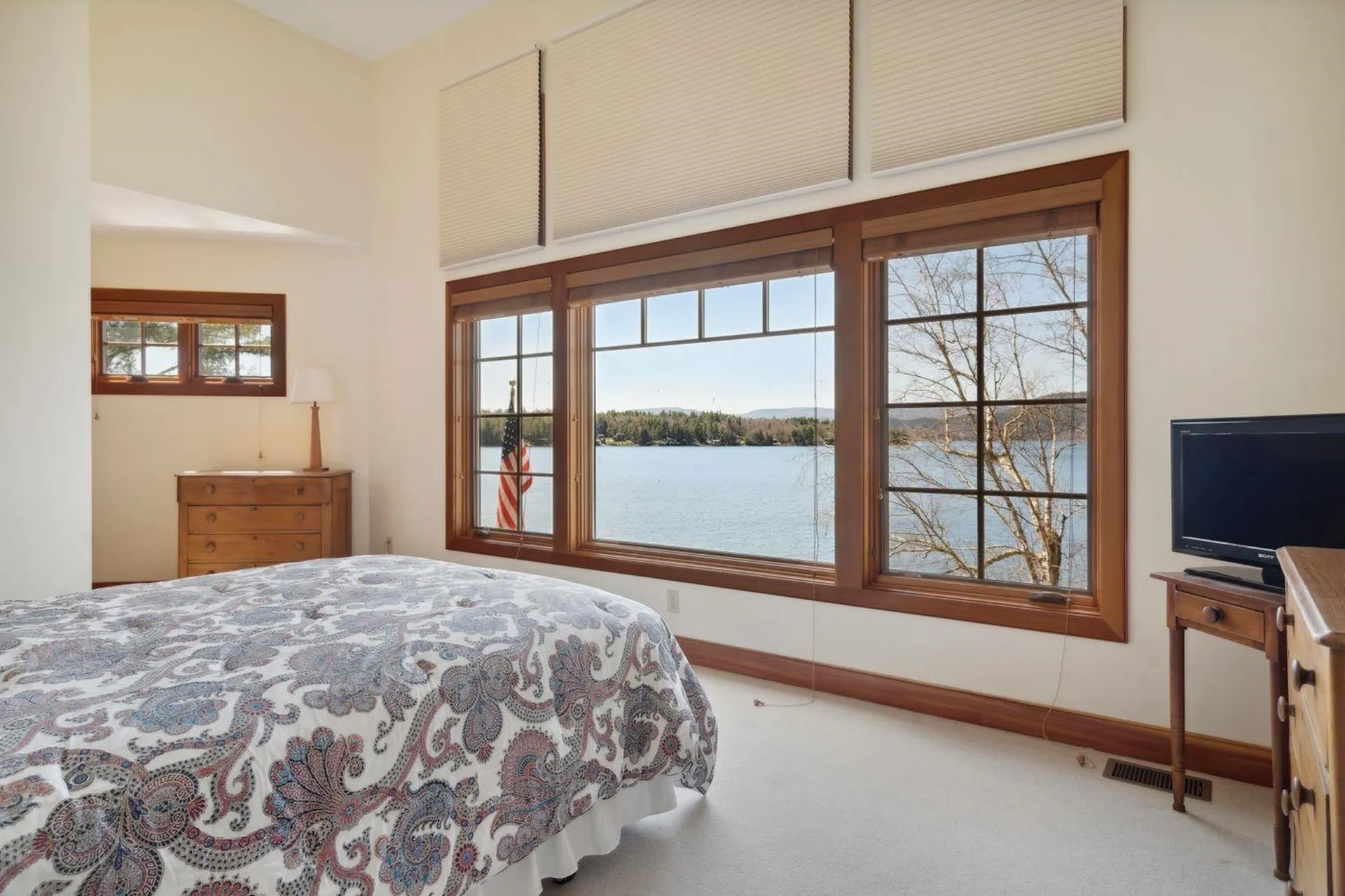 1351 Mayhew Turnpike Bridgewater NH 03222