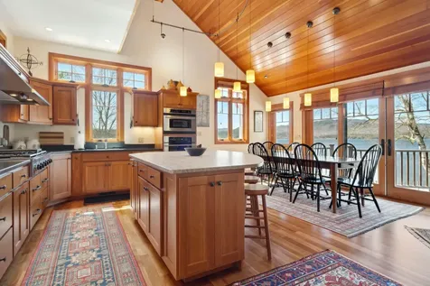 1351 Mayhew Turnpike Bridgewater NH 03222