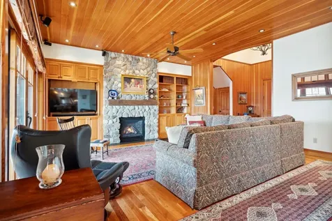 1351 Mayhew Turnpike Bridgewater NH 03222