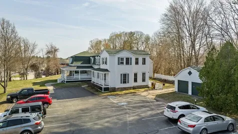 183 Mammoth Road Londonderry NH 03053