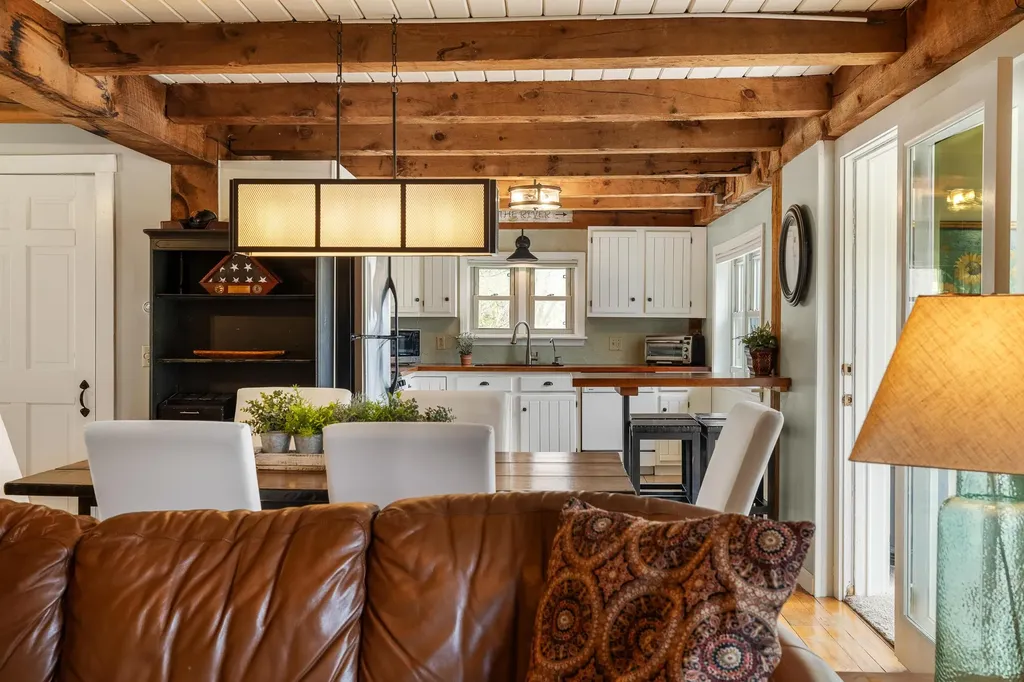 2318 River Road Arlington VT 05250