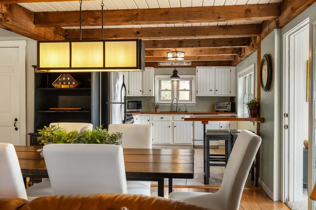 2318 River Road Arlington VT 05250