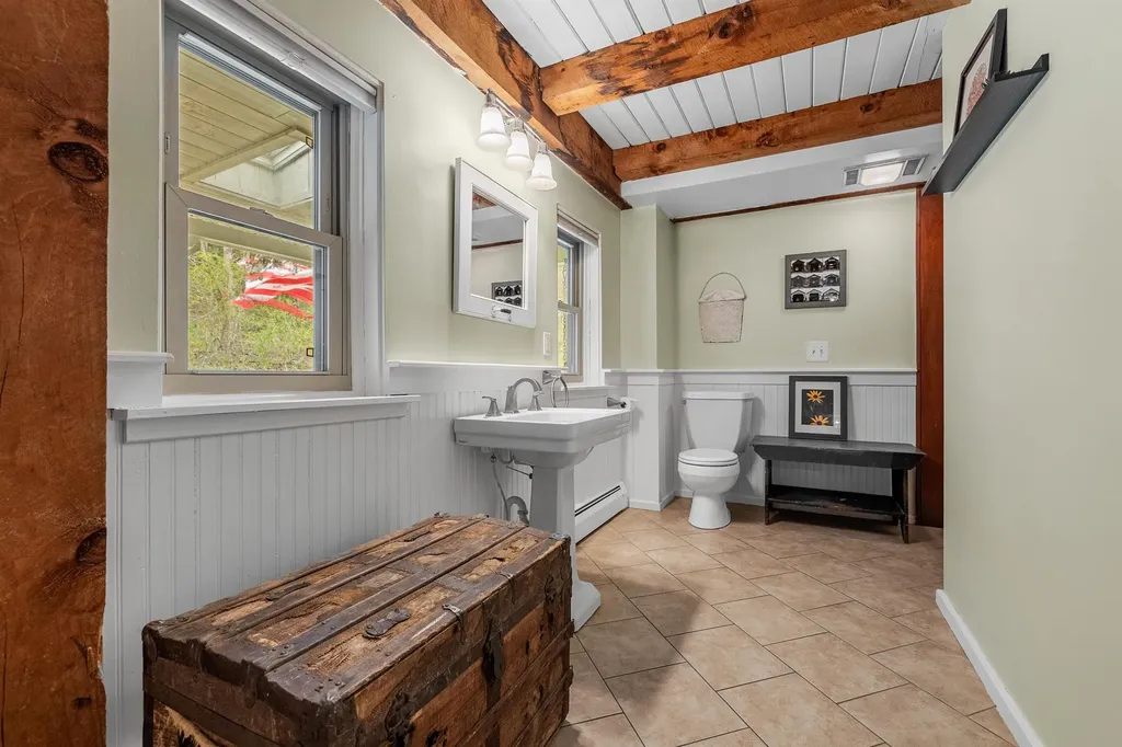 2318 River Road Arlington VT 05250