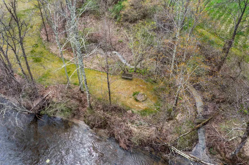 2318 River Road Arlington VT 05250