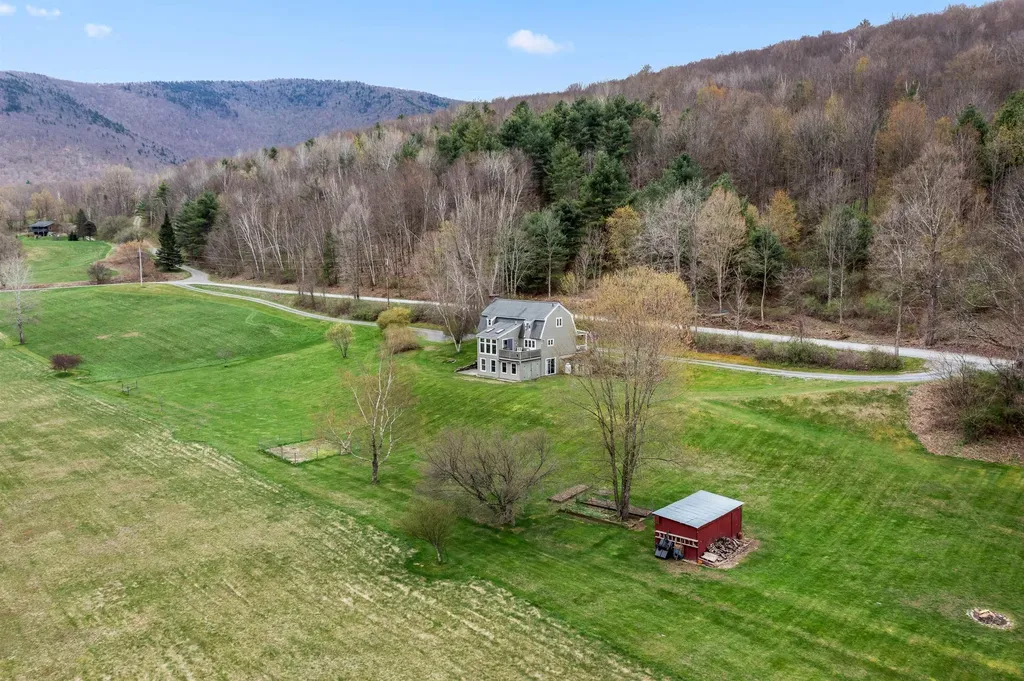 2318 River Road Arlington VT 05250