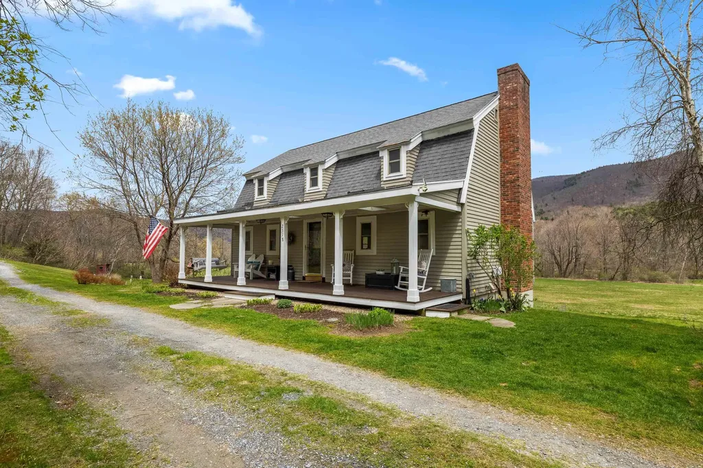 2318 River Road Arlington VT 05250