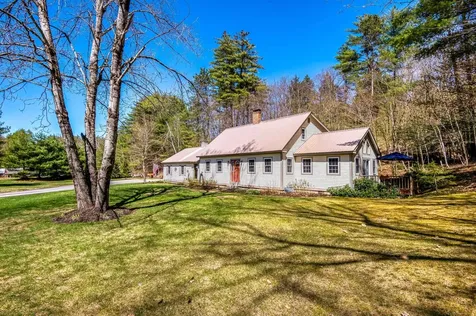 23 Thurston Pond Road Eaton NH 03832