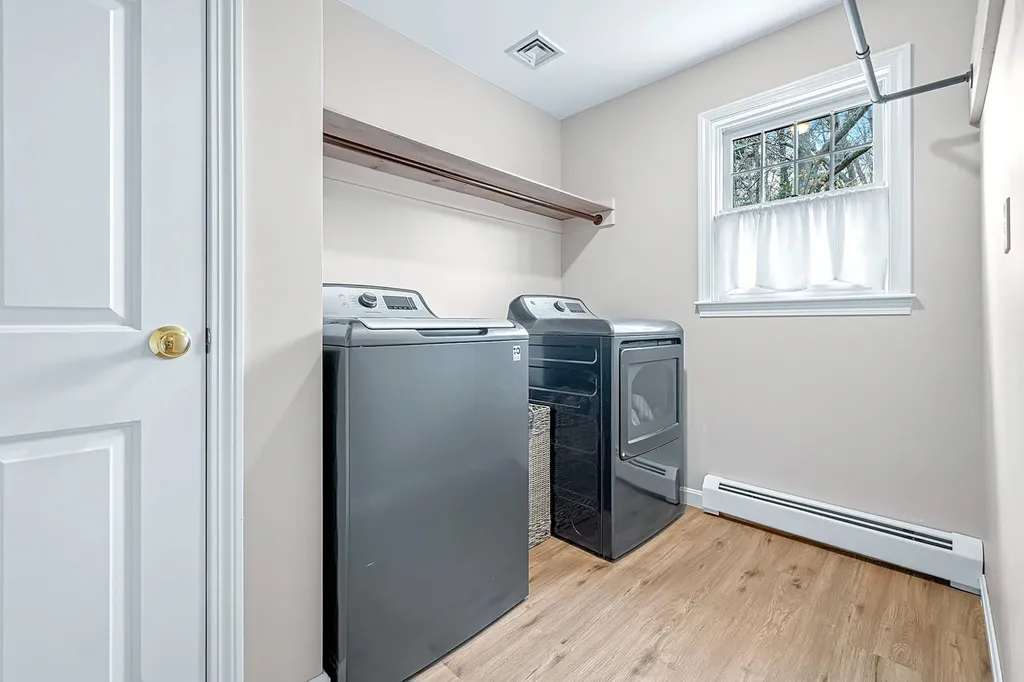 32 Alexander Drive Hampton NH 03842