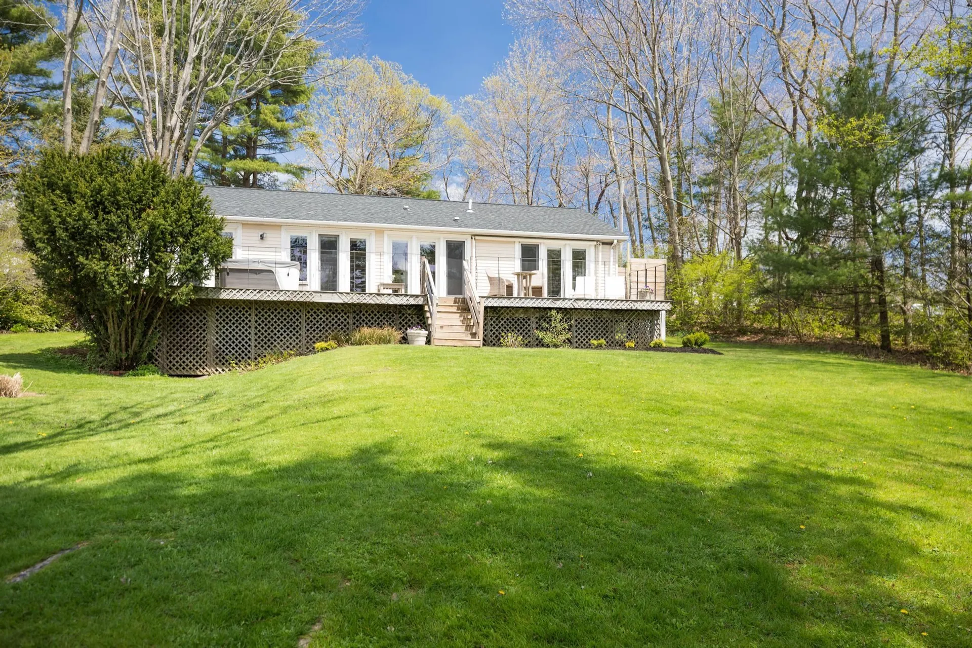 11 Dennett Road Kittery ME 03904
