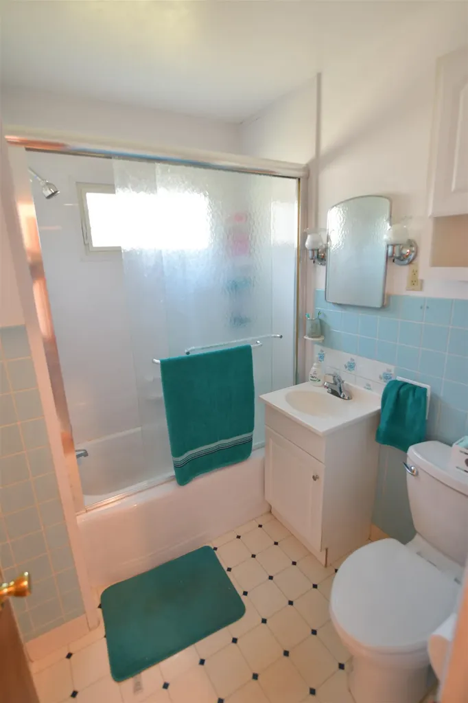 104 Farrington Parkway Burlington VT 05408