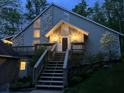 292 Johnnycake Street Manchester VT 05255