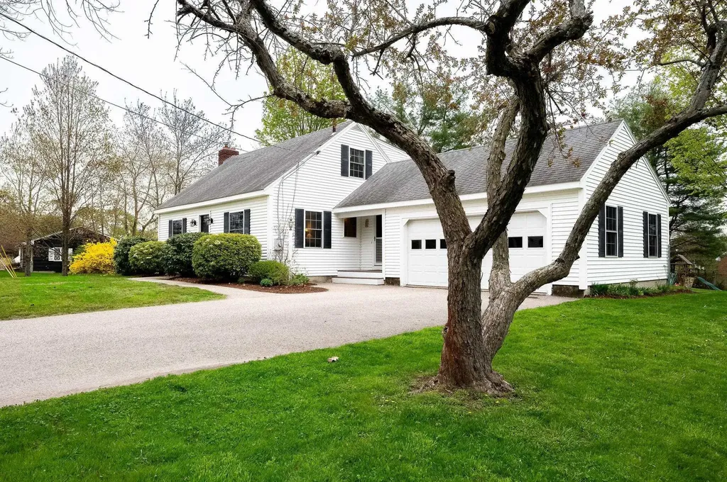 97 Gulf Road Dover NH 03820