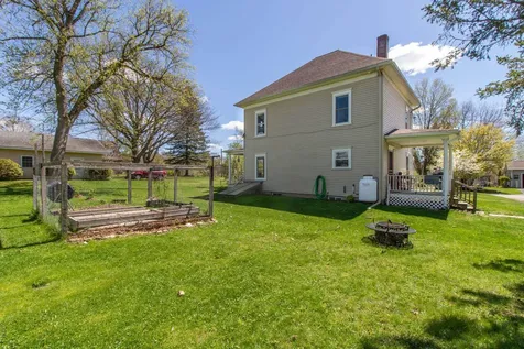 54 Colfax Street Newport City VT 05855-5505