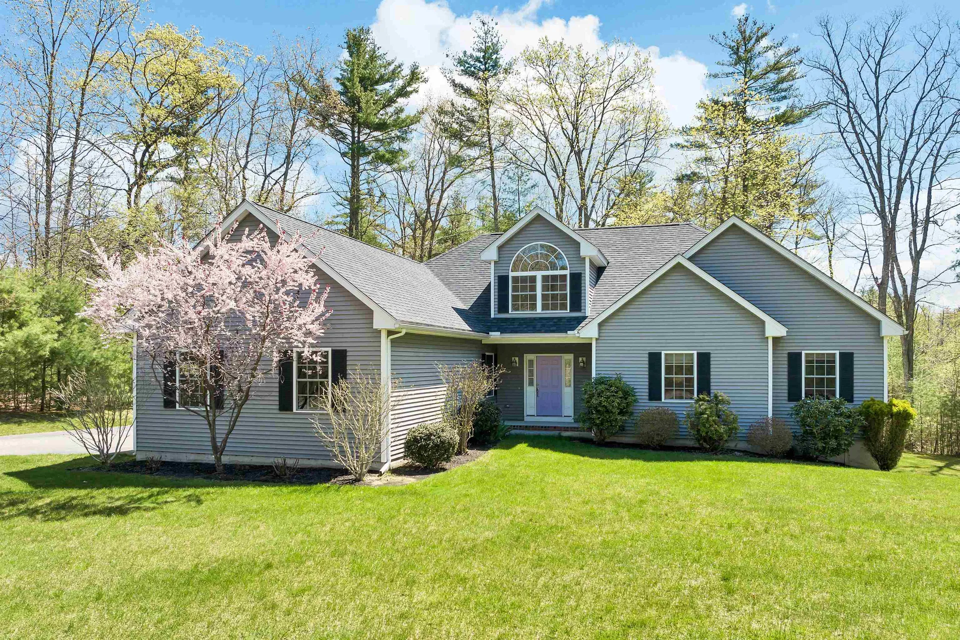 13 Phillips Pond Drive Sandown NH 03873