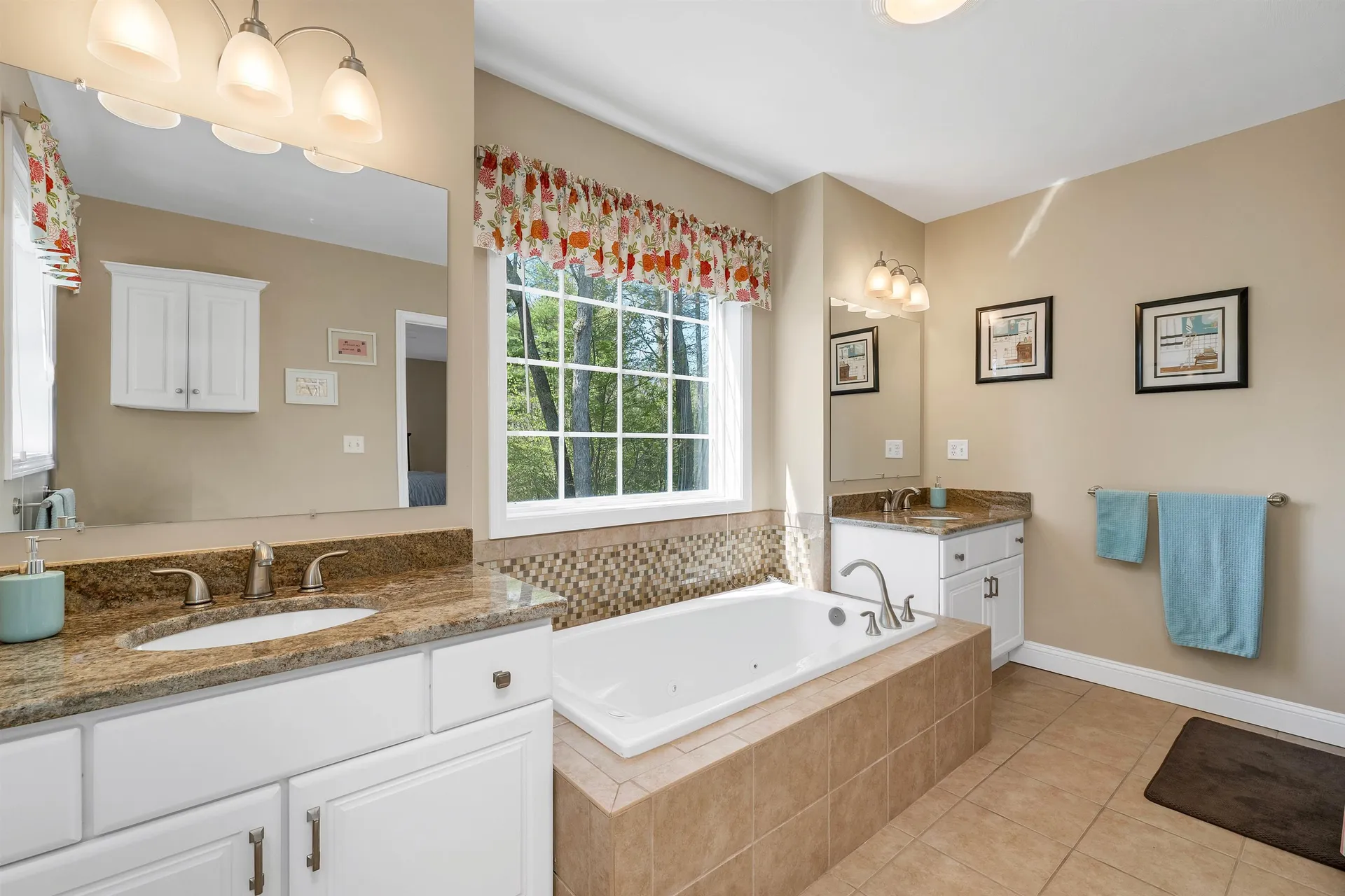 13 Phillips Pond Drive Sandown NH 03873