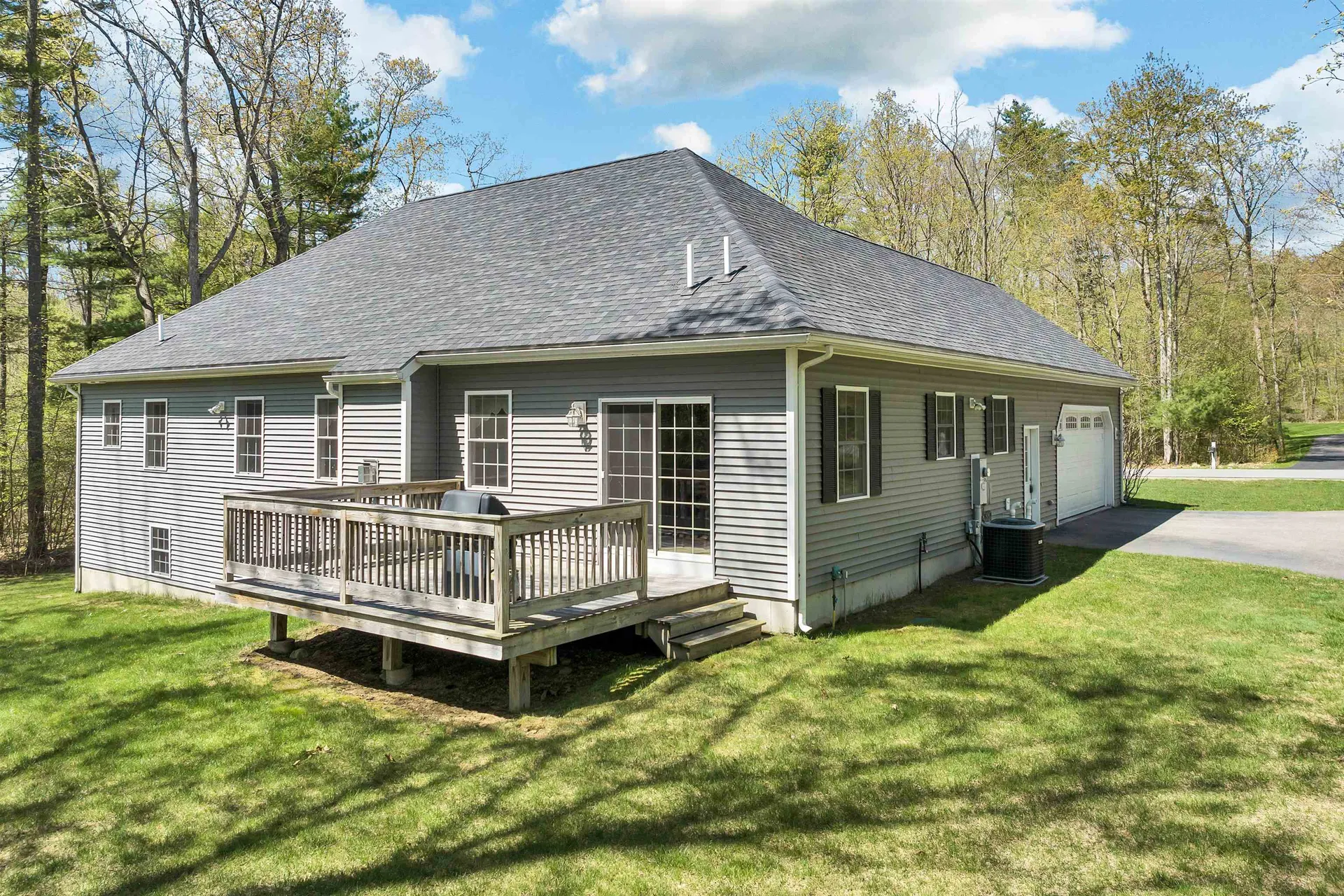 13 Phillips Pond Drive Sandown NH 03873