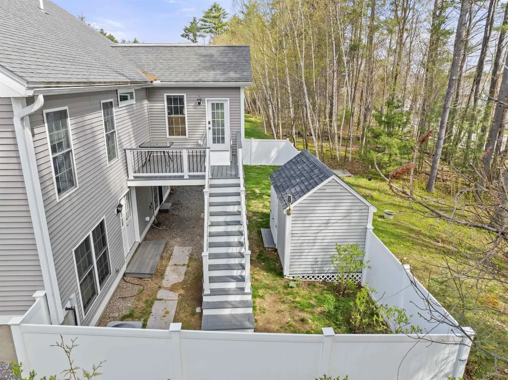 52 Port Way Laconia NH 03246