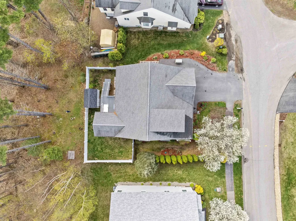 52 Port Way Laconia NH 03246