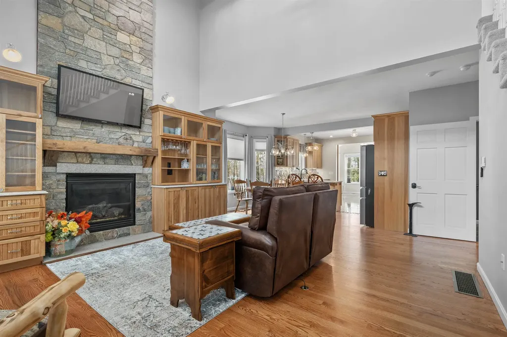 52 Port Way Laconia NH 03246