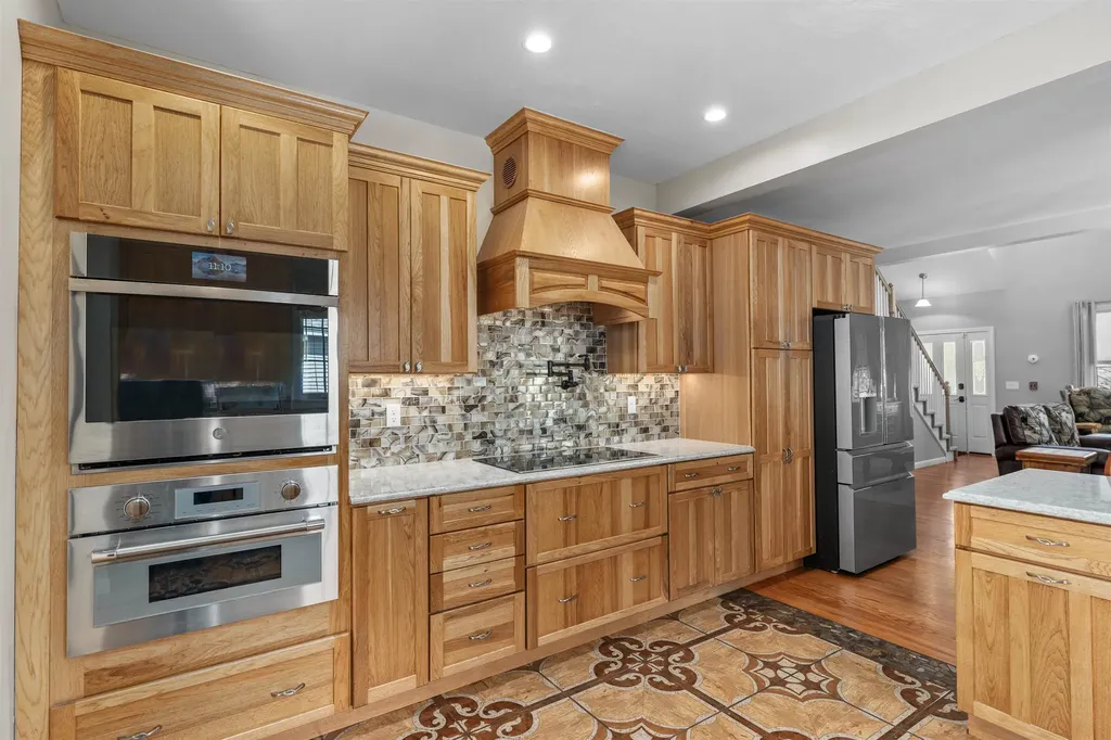 52 Port Way Laconia NH 03246