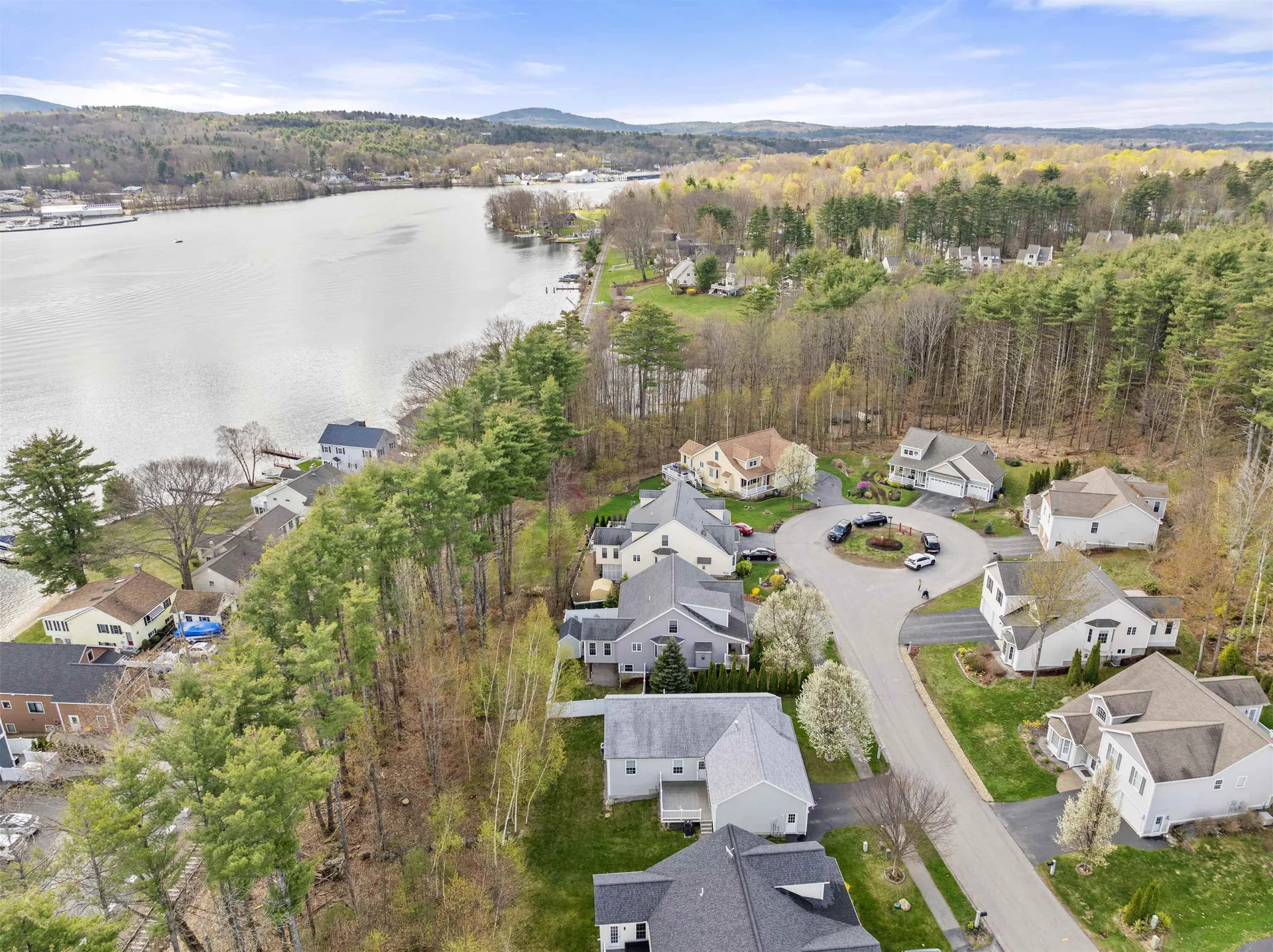 52 Port Way Laconia NH 03246