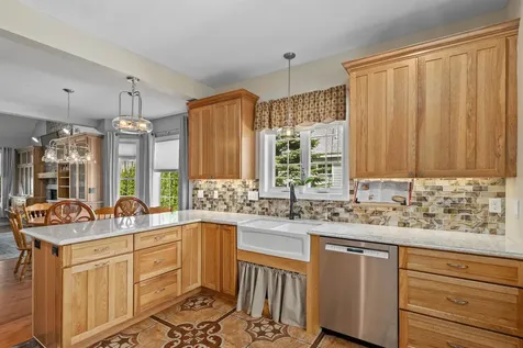 52 Port Way Laconia NH 03246
