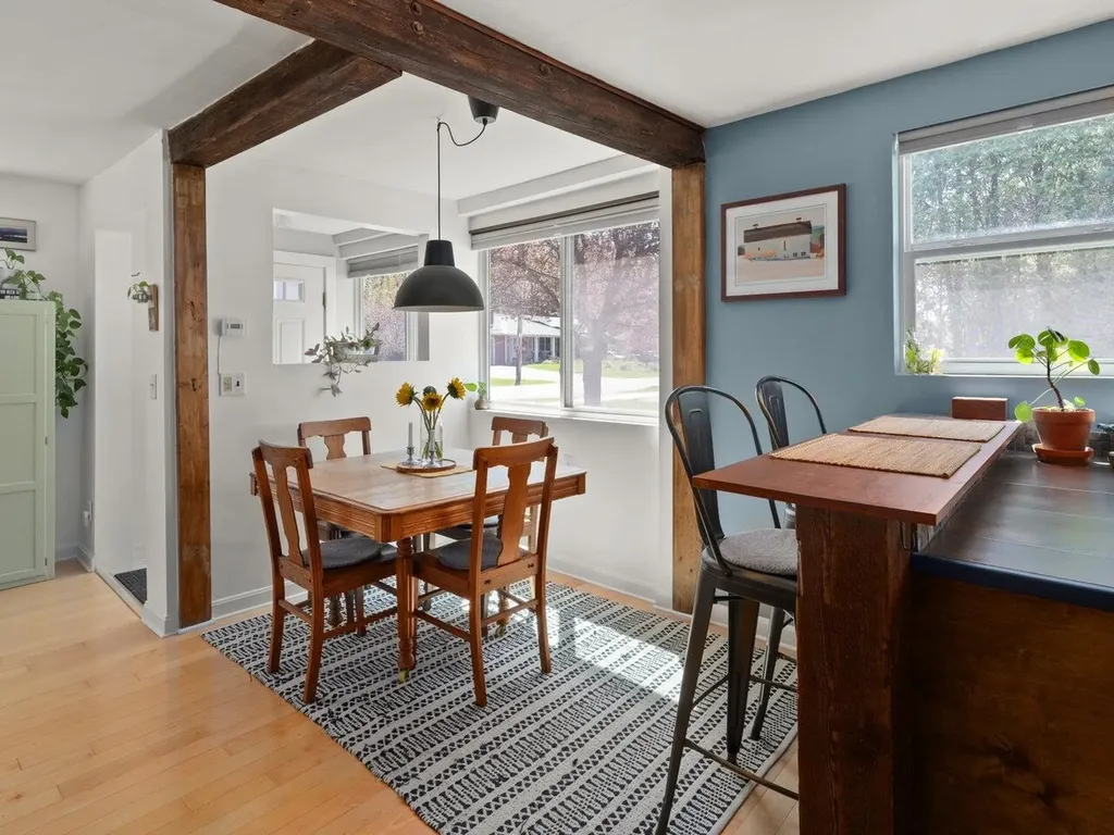 27 Meadow Road South Burlington VT 05403