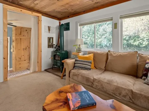 27 Meadow Road South Burlington VT 05403