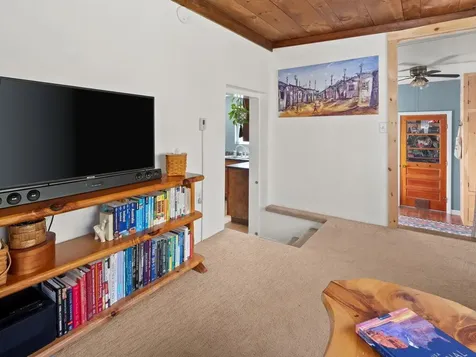 27 Meadow Road South Burlington VT 05403