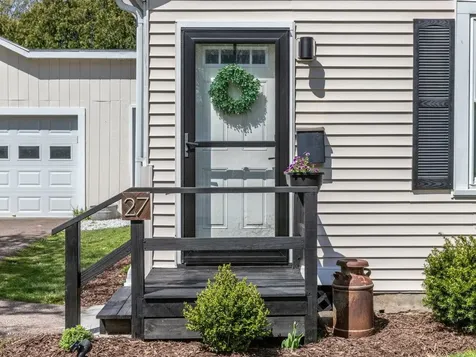 27 Meadow Road South Burlington VT 05403