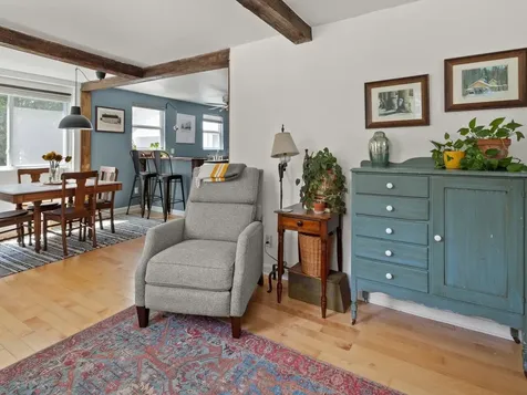 27 Meadow Road South Burlington VT 05403