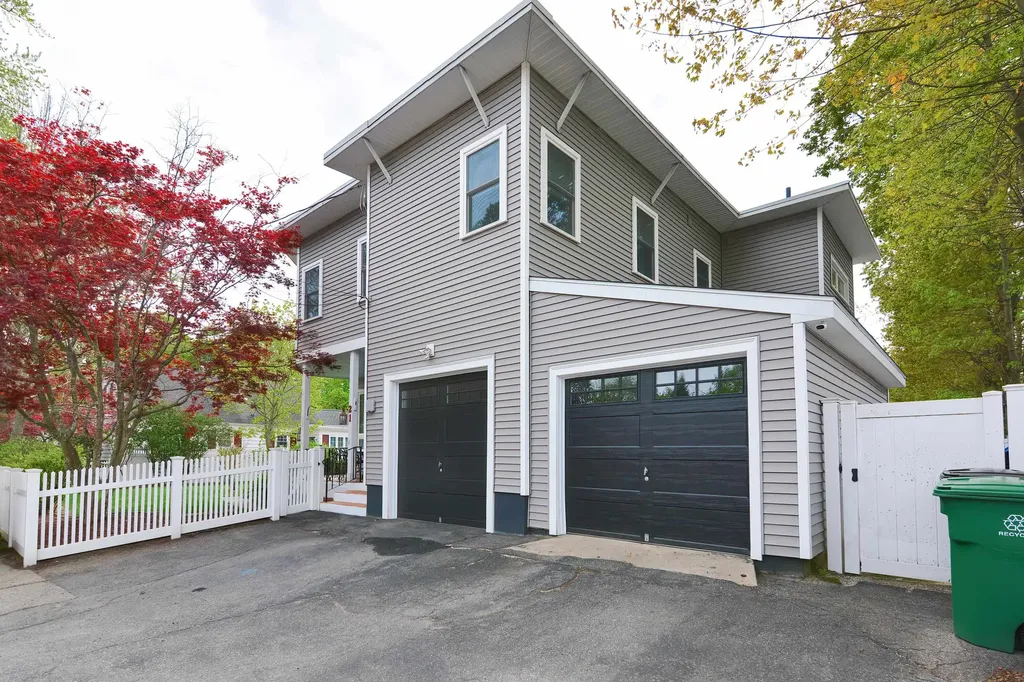 21 Fifield Street Nashua NH 03060