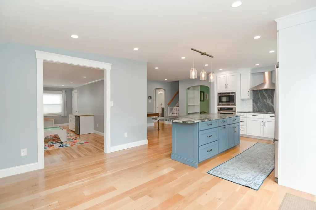 21 Fifield Street Nashua NH 03060
