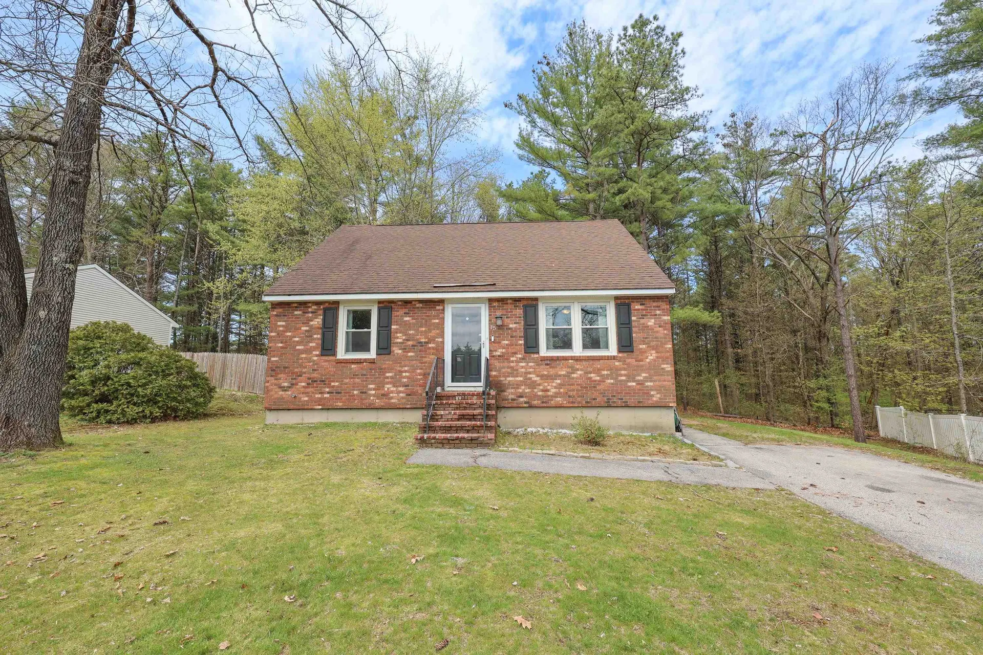15 Wedgewood Drive Concord NH 03301