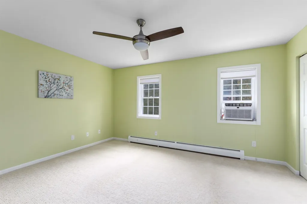 148 Hayes Avenue South Burlington VT 05403