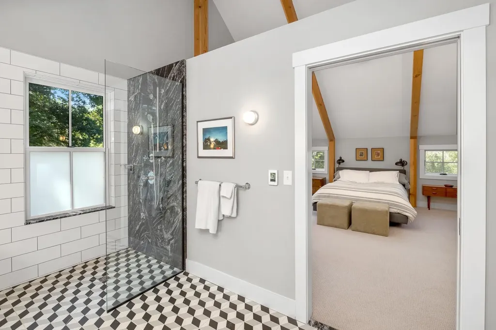 7 Scarlett Lane Rollinsford NH 03869