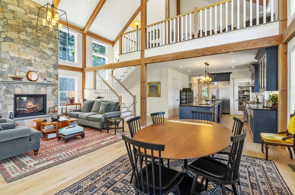 7 Scarlett Lane Rollinsford NH 03869