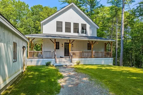 7 Scarlett Lane Rollinsford NH 03869