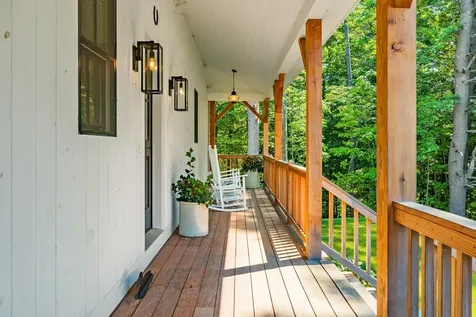 7 Scarlett Lane Rollinsford NH 03869