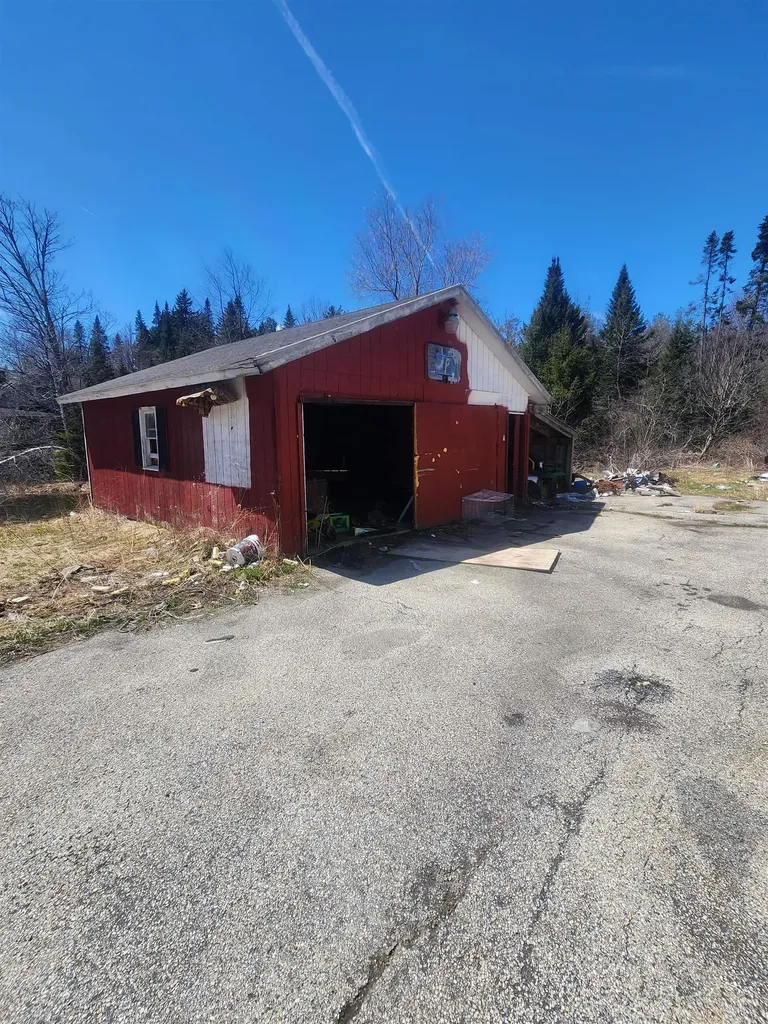5595 Vt Route 9 Woodford VT 05201