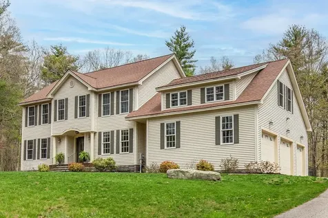 149 Calef Island Road Barrington NH 03825