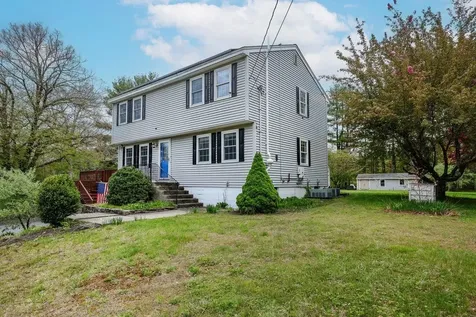 8 Tina Avenue Pelham NH 03076