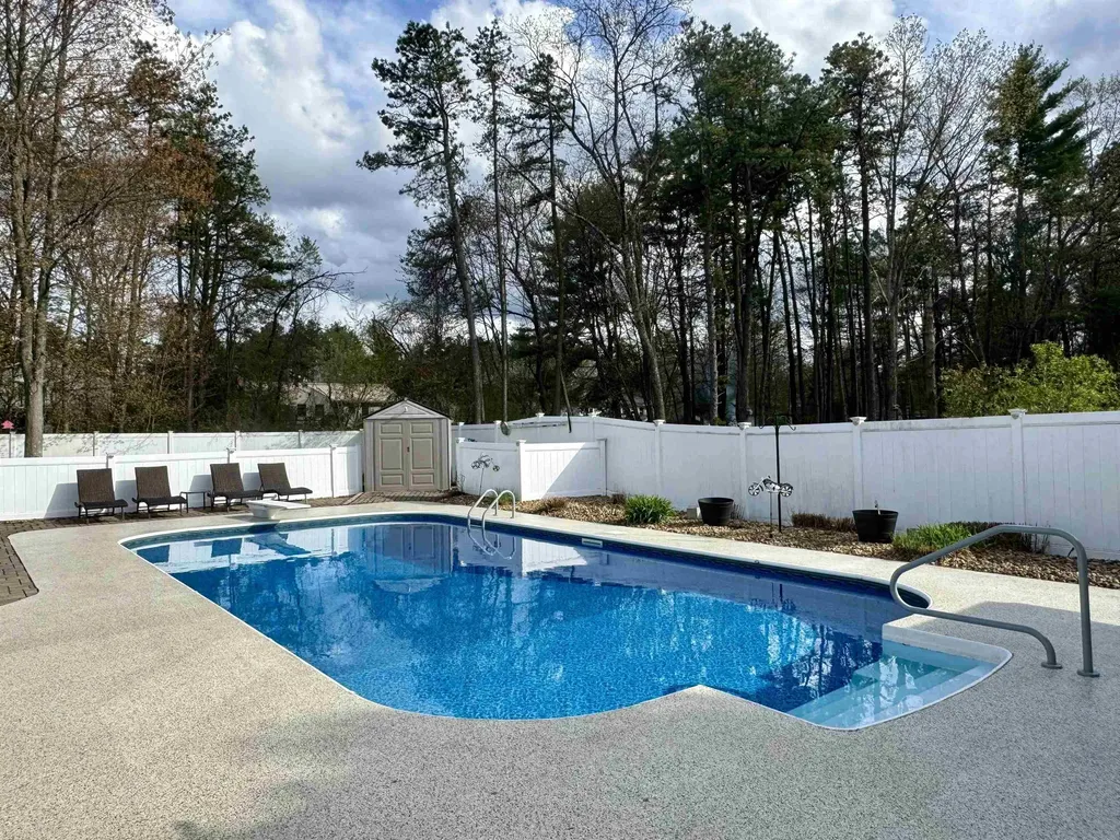 14 Tara Drive Concord NH 03301