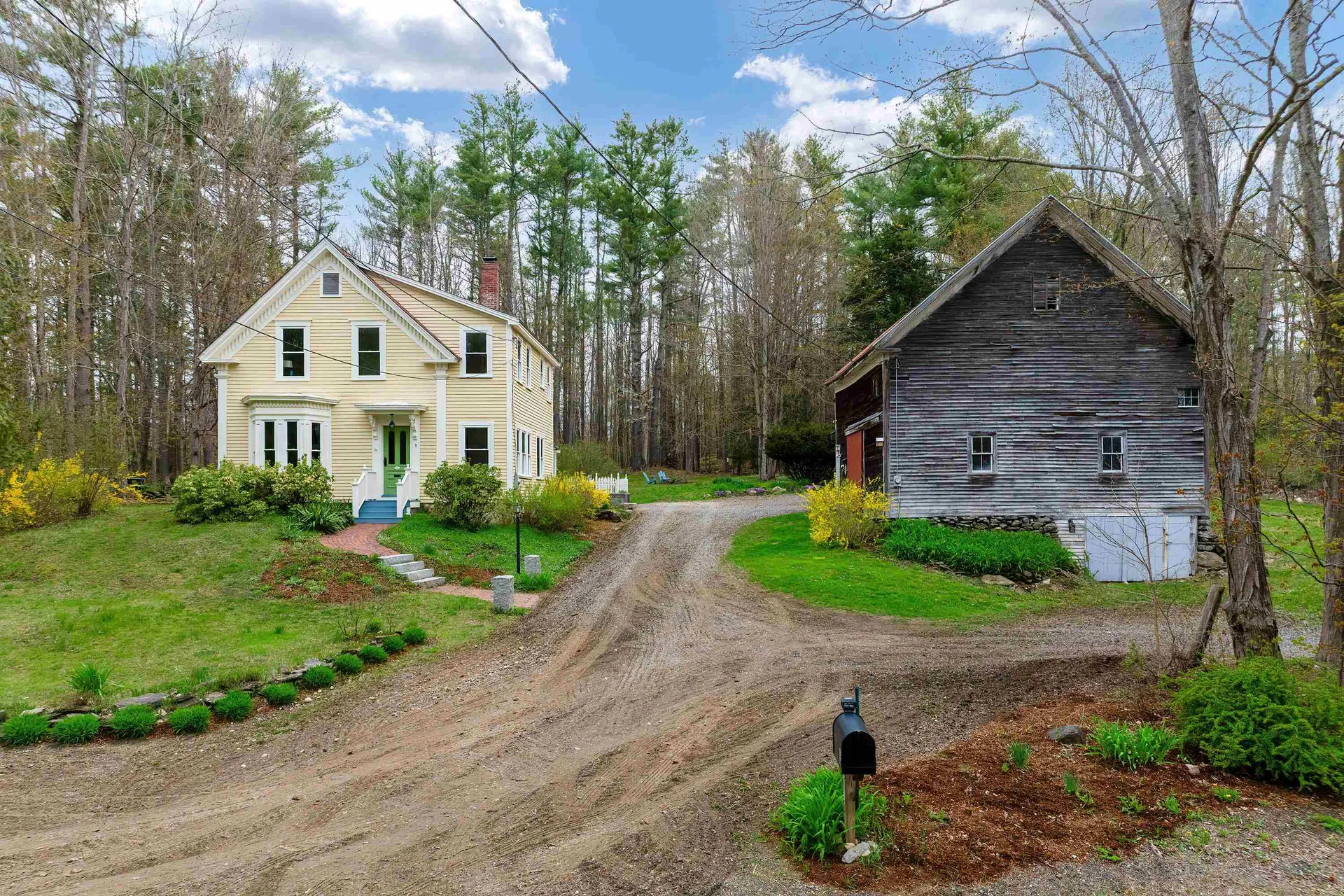 9 Wadleigh Falls Road Lee NH 03861