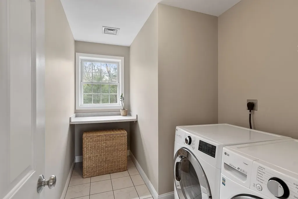 10 Appleton Road Windham NH 03087