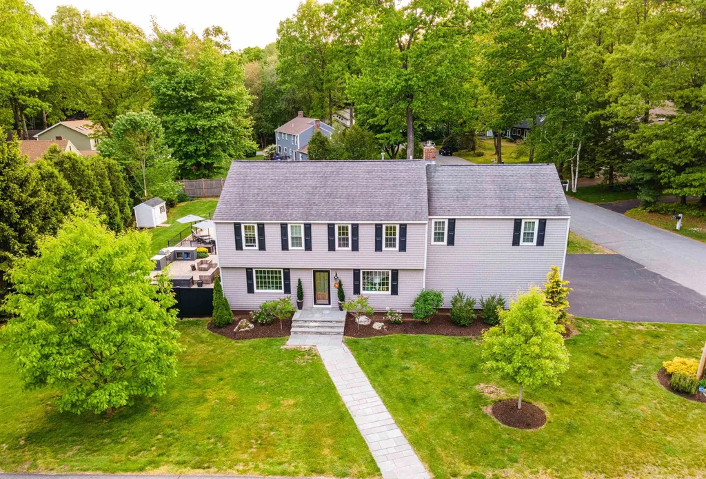 8 Cedarview Lane Hampton NH 03842